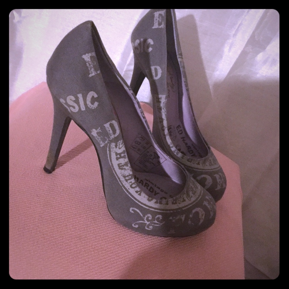 👠 Close toed heels!
